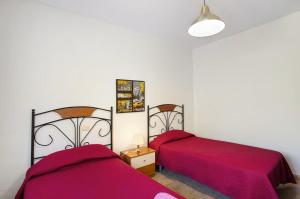 Villa Palomino - Sleeps 4 - Parking - Pet Friendly
