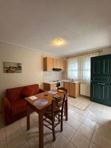 Michael Apartments - Private Parking