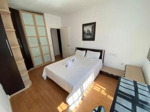 Apartamento Jara, playa, piscina, AC, Wi-Fi