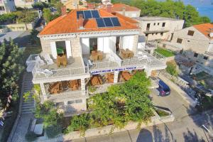 3 star apartment Guest House Lovrić Lumbarda Croatia