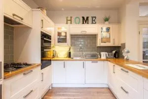 Hampton Manor House - Nethertown