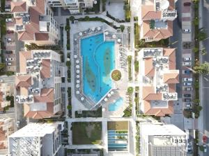 Paphos Resort Retreat at Elysia Park with GYM POOL