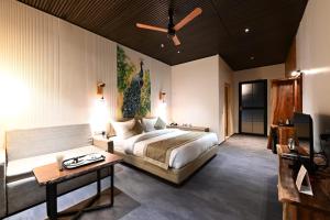 WelcomHeritage Tarangi Ramganga Resort