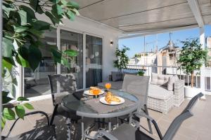 City View Penthouse with Large Terrace