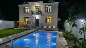 Villa in the center - Daşca