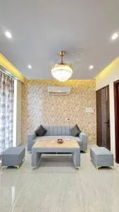 Urban Oasis - Luxury Smart Home Zirakpur - Banūr