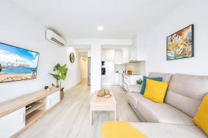 Castle Bank By CanariasGetaway