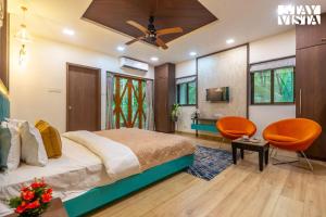 Crystalline w Kids Room by VEO, StayVista - 3BHK with Home Theatre & Jacuzzi