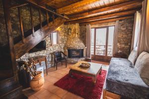 Georgios V Chalet Kalavrita