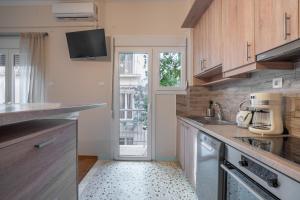 Serenity Haven - New Renovated 2Br Apt in Koukaki