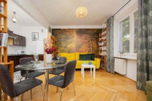 Exceptional Apartment for 4 People by Noclegi Renters