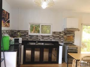 Apong Martinas Guest House La Union