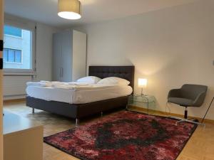 Cute Studio Next to Museum of Art - Art 9