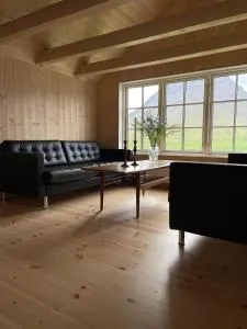 Innistova - Farmhouse Stay in Scenic Village - Norðdepil