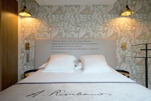 Hotels Hotel Litteraire Arthur Rimbaud, BW Signature Collection : Chambre Lit Queen-Size Confort - Non-Fumeurs