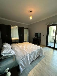 New Cairo Homehaven Waterway 3BR apartment