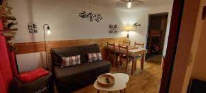 Appartements V du Bachat Arolles A03 - Appt 4 pers : photos des chambres