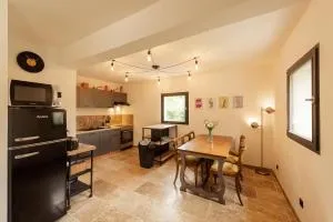 Le gîte des Jardins de Lumière - 福梅尔