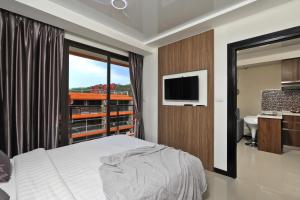 Naiharn Sea Condo by Capital Pro