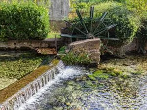 L échappée, maison au bord de l eau - Barjac