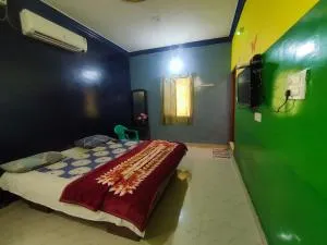 Jayamurugan Holiday Inn - 科利希尔斯