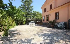 3 Bedroom Lovely Home In Capaccio Scalo - Albanella