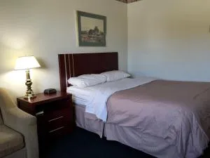 Colonial Inn - Brandon