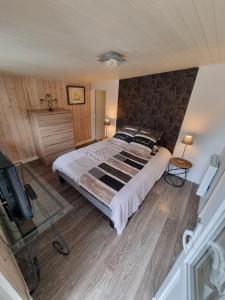 Maisons de vacances Le petit Pelanne : photos des chambres