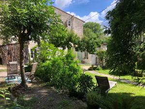 B&B / Chambres d'hotes L-heure bleue : photos des chambres