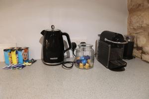 3 double bed whole house by castle