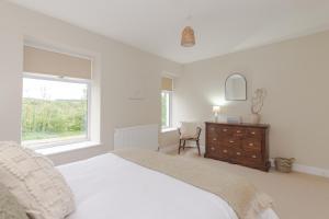 Luxury Home in Penderyn - Waterfall Country