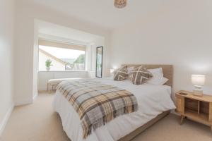 Luxury Home in Penderyn - Waterfall Country