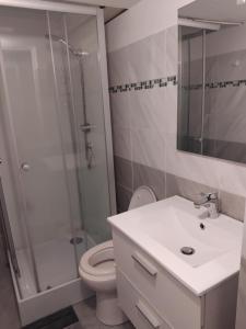 Appartement disponible vendredi , samedi et dimanche matin