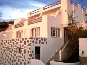 Maria's Kouka Pension - Agios Stefanos