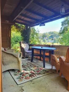 Romantische Gartenlaube mit Blick auf die Elbe - 柯尼希施泰因易北