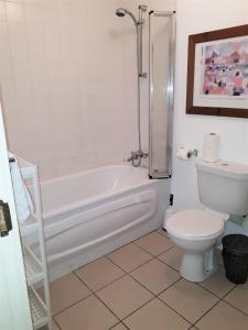 5 Courthouse Square Clifden