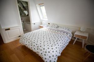 Maisons d'hotes LES FRENES EN PROVENCE-CHATEAU ZEN : photos des chambres