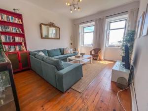 Stay as a Local! Santos Historical Guesthouse IV