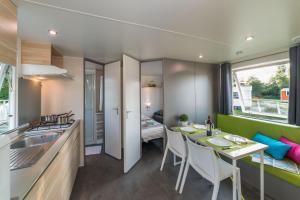 Campings Le Domaine De Mesqueau : photos des chambres