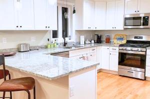 Maplewood Retreat Sleeps 6 Kingston NH by Vacation Your Way