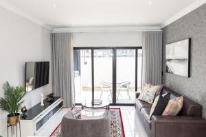 Waterkloof on Main Sassy Modern Apartment