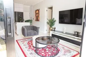 Brooklyn Sassy Modern Apartment - Waterkloof