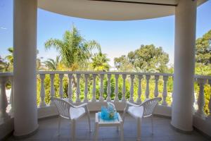 Meneou Beachfront Villa Sunset