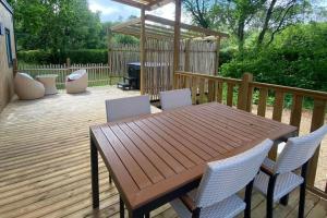 Campings Le Domaine De Mesqueau : Mobile Home