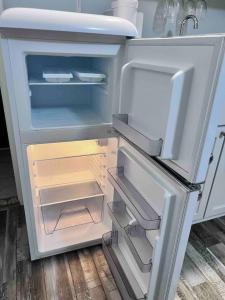 Quality 4 Four. Pet Yes