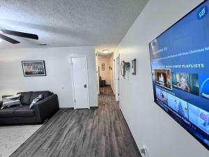 I-95 and Tanger Outlets. Pet Yes