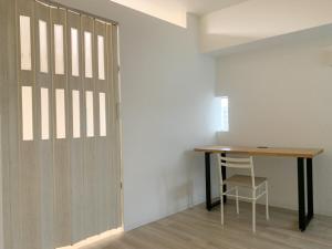 Shinjuku Kabuki Youth Hostel#New Sunshine Room#50 second walk from Higashi Shinjuku subway#Automatic locking door at entrance