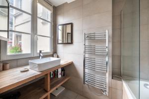 Appartements Stylish 1BD Duplex - Stunning Views near Louvre : photos des chambres