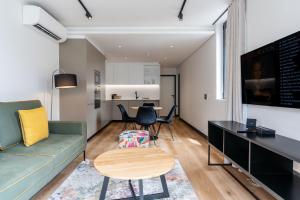 204 Marvol - Sea Point 1 Bedroom Apartment - Private Balcony