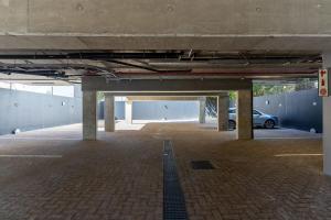 102 Marvol - Beautiful Modern Sea Point Studio With Parking